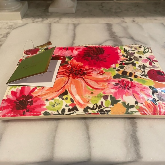 kate spade Accessories - Kate Spade school pencil pouch